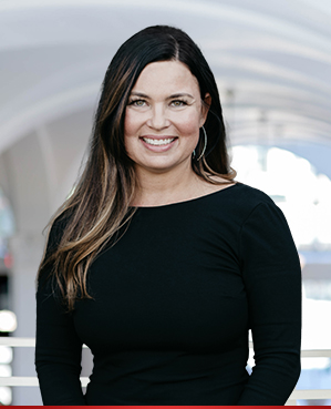 Lauren Renschler-Director of Sales